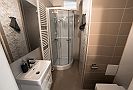 HomeApartcz - Athenia Bathroom 1
